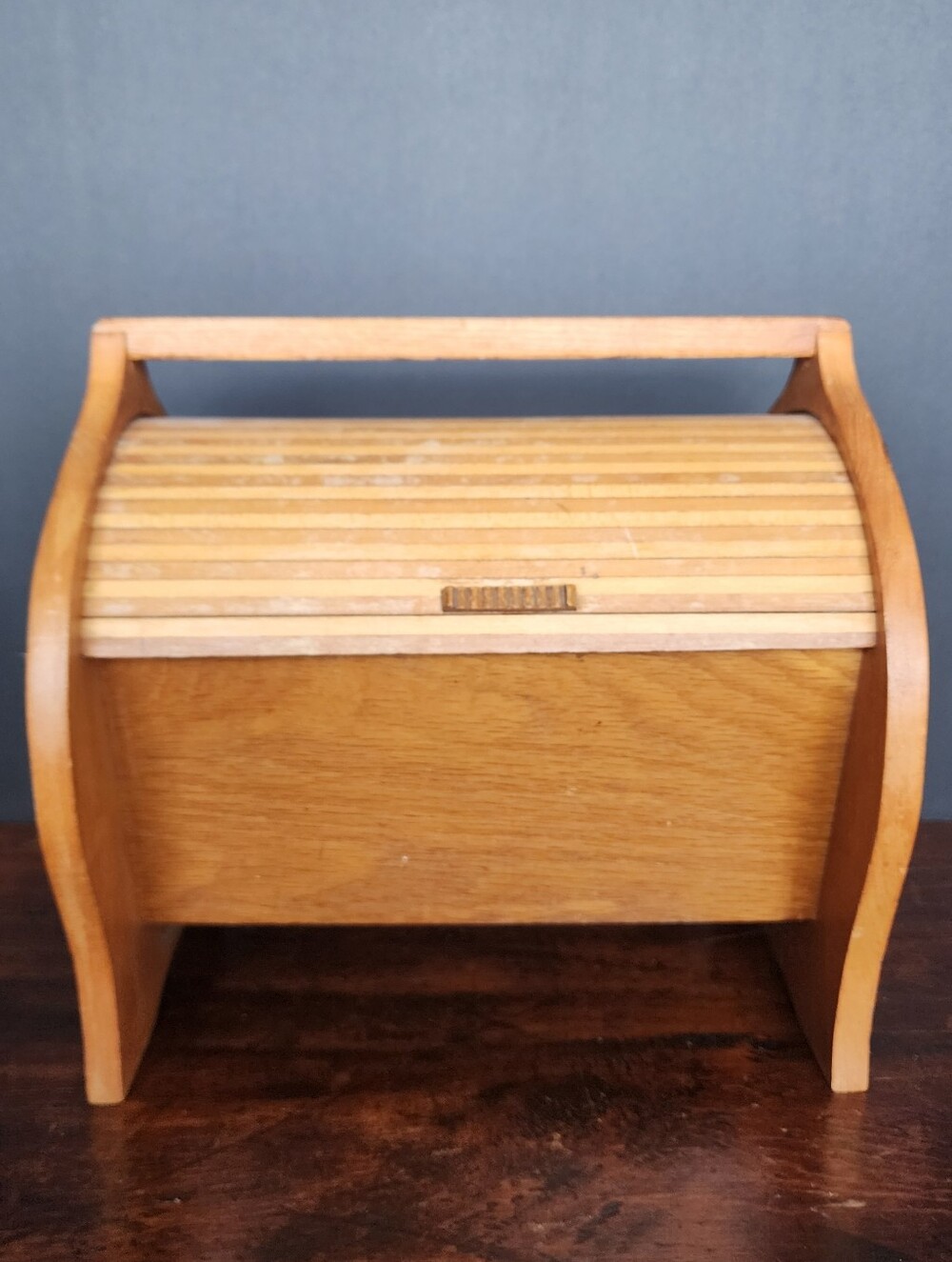 Vintage 40s Wood Roll Top Sewing Box Free Standing Slatted Tambour Door 11x9x11